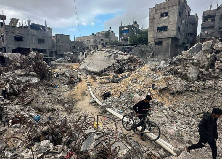 حماس تربك مفاوضات هدنة غزة بمطلب: من 6 إلى 12 1 حماس تربك مفاوضات هدنة غزة بمطلب: من 6 إلى 12