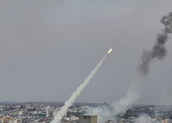 بعد 4 أشهر من الهدوء.. صواريخ القسام ترد على المجازر بقصف تل أبيب