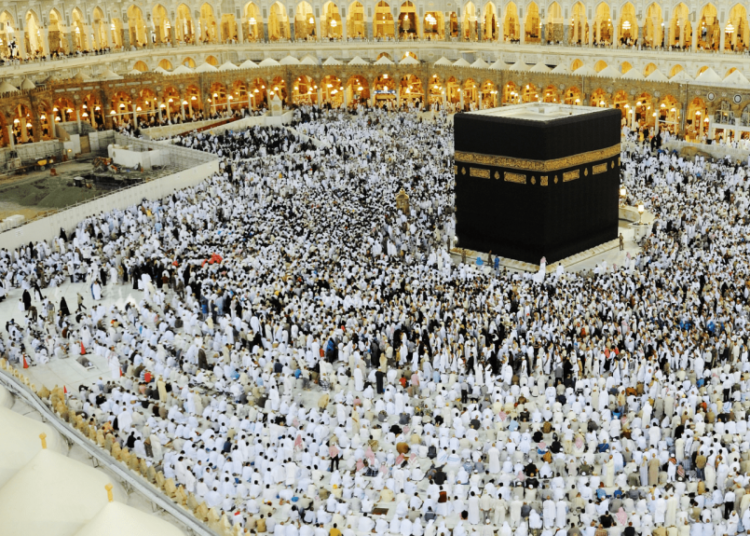 100 ألف ريال غرامة الحج بلا تصريح