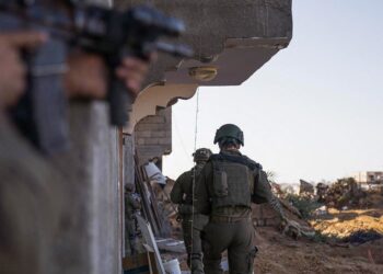 انتشال جثث 3 رهائن إسرائيليين من غزة