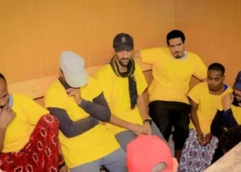 ترحيل 6 مغاربة بعد نجاتهم من الإعدام رميا بالرصاص في الصومال