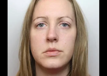 الممرضة البريطانية “سفاحة الرُّضع” تصفع مجددا أهالي الضحايا