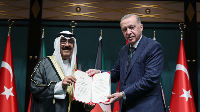 أمير الكويت في تركيا وترحيب حار من أردوغان 1 أمير الكويت في تركيا وترحيب حار من أردوغان