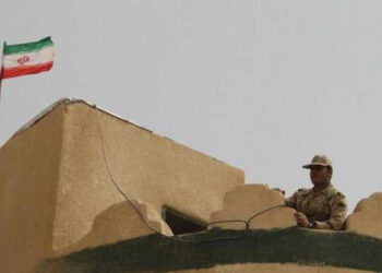 4 باكستانيين