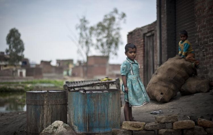 الفقر يتضاعف بلبنان ثلاث مرات خلال العقد الأخير.. تقرير للبنك الدولي