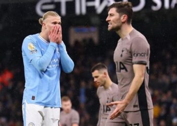 قبل جولتين من ختامه..توقعات موقعة حسم الدوري بين توتنهام و السيتي