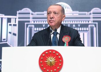 أردوغان يؤكد مجدداً الحاجة لدستور مدني