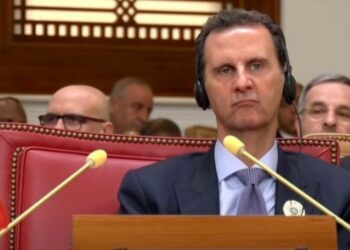 حضور صامت للأسد في القمة العربية.. وتقرير رسمي يفسر عدم حديثه