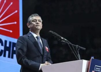 زعيم حزب الشعب الجمهوري يكشف عن خطة جديدة للتعامل مع اللاجئين السوريين في تركيا