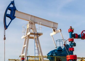 أسعار النفط ترتفع وسط آمال في زيادة الطلب الصيني