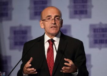 تركيا تعتزم خفض إنفاق القطاع العام.. لماذا؟