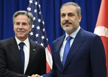 وزيرا خارجية أمريكا وتركيا يبحثان هاتفيا جهود وقف إطلاق النار في غزة