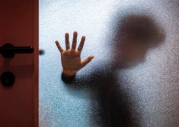 جريمة تصدم اللبنانيين.. عراقيون يستدرجون قاصرين لاغتصابهم والسلطات تكشفهم