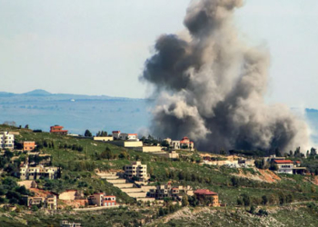 بعد اغتيال قائد كبير.. جبهة لبنان تشتعل وحزب الله يمطر إسرائيل بعشرات الصواريخ