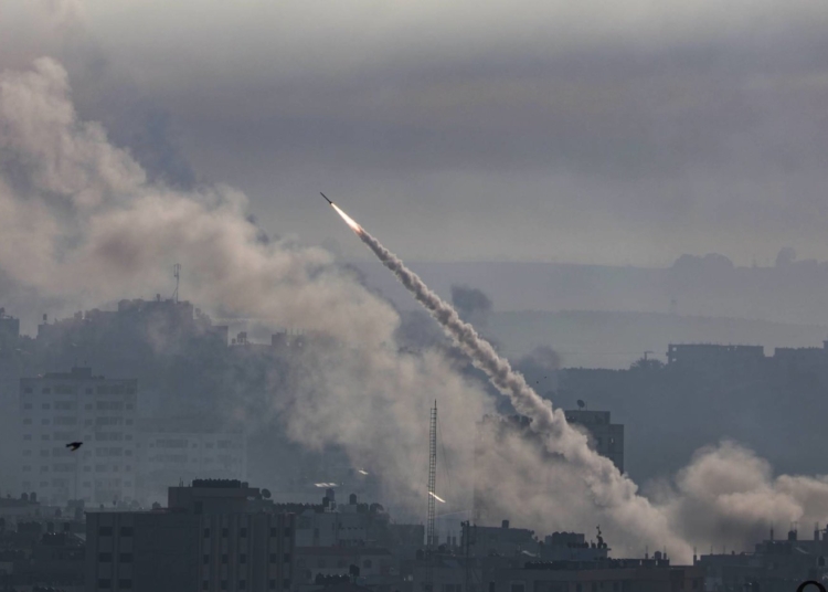 هدوء سبق العاصفة.. غارات إسرائيلية مكثفة على لبنان والأخيرة تهجم بمسيرات 1 هدوء سبق العاصفة.. غارات إسرائيلية مكثفة على لبنان والأخيرة تهجم بمسيرات