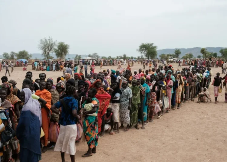 بعد سيطرة الدعم السريع عليها.. نزوح الآلاف من جبل موية بالسودان 1 بعد سيطرة الدعم السريع عليها.. نزوح الآلاف من جبل موية بالسودان