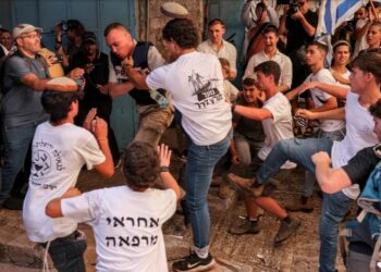 هآرتس: العد التنازلي لانهيار إسرائيل بدأ