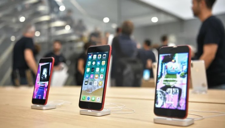 15 ولاية ومقاطعة أمريكية تنضم لدعوى ضد عملاق الهواتف "أبل" لهذا السبب 1 15 ولاية ومقاطعة أمريكية تنضم لدعوى ضد عملاق الهواتف “أبل” لهذا السبب