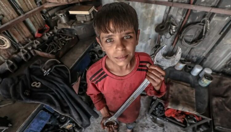 تقرير يكشف ارتفاع عدد وفيات الأطفال العاملين في تركيا