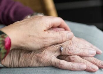 بعد الـ50.. ابدأ في شرب هذا المشروب من أجل شيخوخة صحية