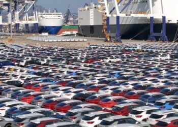 تركيا تفرض رسوماً جمركية إضافية على السيارات الصينية