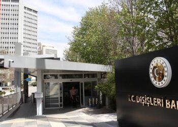 تركيا: نقف ضد أي انقلاب أو تدخل عسكري