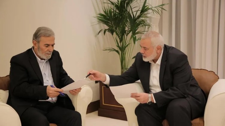 حماس تسلم الوسطاء ردها على مقترح الاحتلال للهدنة في غزة.. هذه ملامحه 1 حماس تسلم الوسطاء ردها على مقترح الاحتلال للهدنة في غزة.. هذه ملامحه