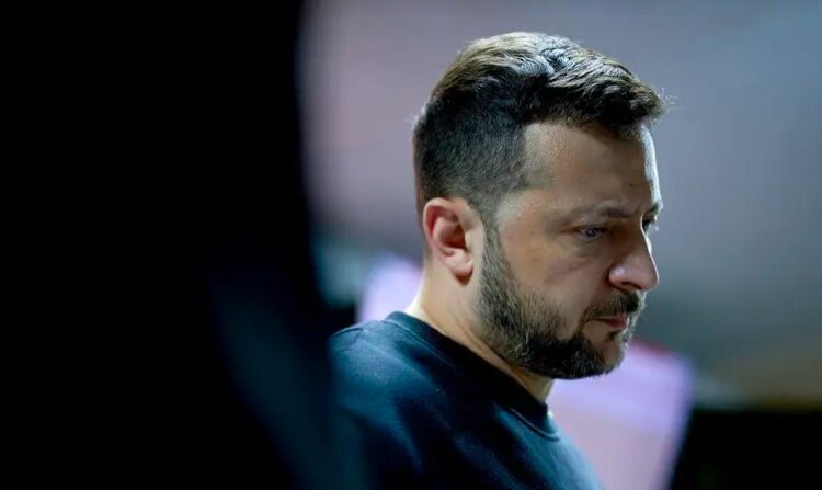 إعلام روسي.. الرئيس الأوكراني يقر بخسائر فادحة في الحرب