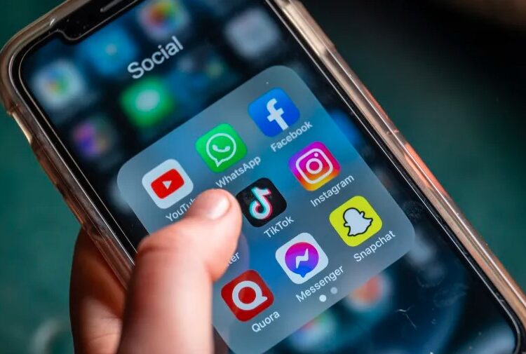 هكذا تعترض على استخدام بيانات الذكاء الاصطناعي على شبكات ميتا