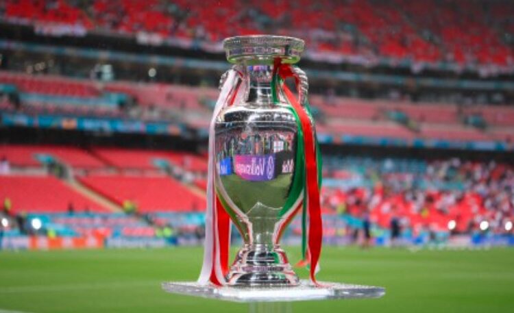 ألمانيا.. توزيع قبعات “البطيخ” دعما لفلسطين في بطولة أمم أوروبا