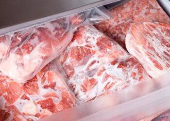 3 أخطاء نرتكبها جميعا عند تجميد لحوم الأضحية.. احذرها