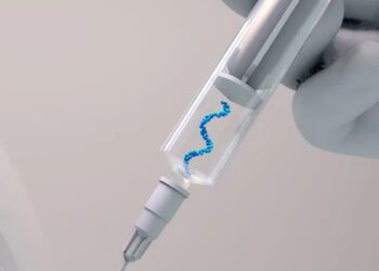 إنجلترا تطلق تجربة أول لقاح للسرطان في العالم