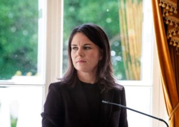 ألمانيا تحذر من تزايد خطر نشوب حرب شاملة بالشرق الأوسط