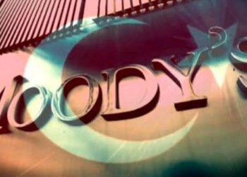 موديز: إزالة تركيا من “القائمة الرمادية” سيزيد الاستثمارات الأجنبية