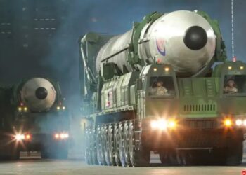 كوريا الشمالية زودت روسيا بمليون قذيفة مقابل تكنولوجيا نووية