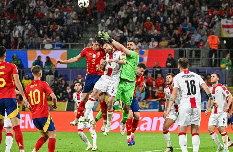 يورو 24: ألمانيا والبرتغال يودعان البطولة على يد إسبانيا وفرنسا 1 يورو 24: ألمانيا والبرتغال يودعان البطولة على يد إسبانيا وفرنسا