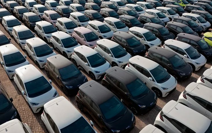 الاتحاد الأوروبي يفرض 38% رسوما جمركية على السيارات الكهربائية الصينية 1 الاتحاد الأوروبي يفرض 38% رسوما جمركية على السيارات الكهربائية الصينية