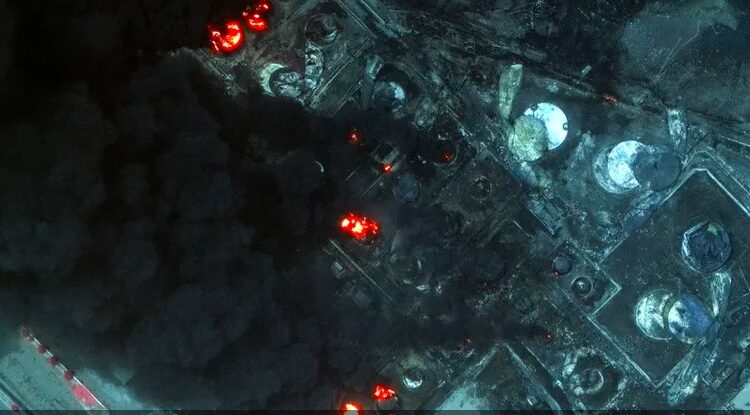 اليمن.. ارتفاع حصيلة قتلى الغارات الإسرائيلية إلى 14 قتيلا 1 اليمن.. ارتفاع حصيلة قتلى الغارات الإسرائيلية إلى 14 قتيلا