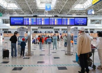 تركيا.. مطار أنطاليا يسجل رقما قياسيا بعدد الرحلات الجوية