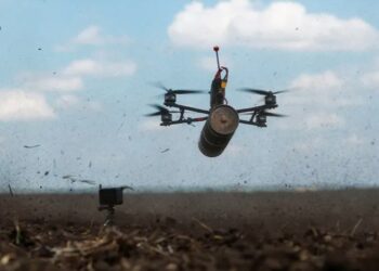 هجوم أوكراني على منطقة حدودية روسية وبايدن يتعهد بتعزيز دفاعات كييف