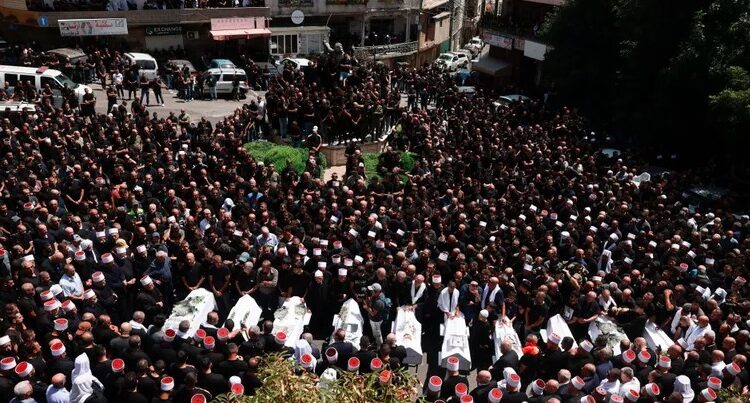 لا يخجلون".. أهالي قتلى مجدل شمس يوبّخون وزراء إسرائيليين 1 لا يخجلون”.. أهالي قتلى مجدل شمس يوبّخون وزراء إسرائيليين