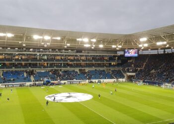 ملعب هوفنهايم في سينسهايم خلال أمسية أوروبية حيث فاز بشكتاش 3-2