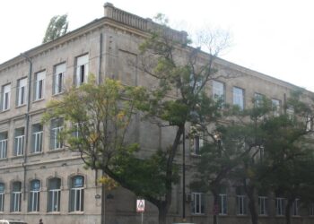 A school building in Baku, where the Azerbaijan headscarf rules apply