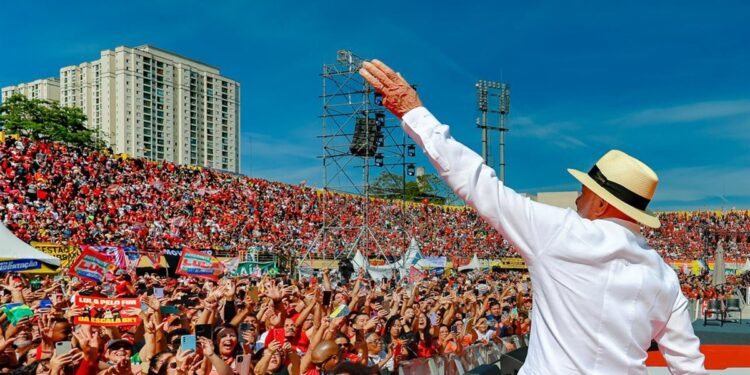 Lula waves to supporters at a Brazil election campaign rally in Sao Bernardo do Campo