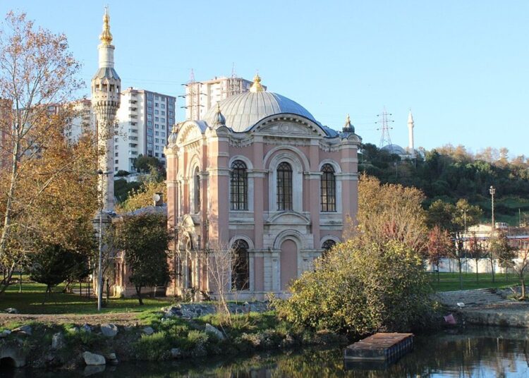 Sadabad Mosque on the Kagithane stream, flooded in the Istanbul floods