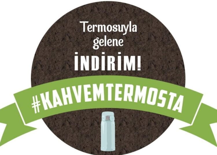 Kahveyi termosta alarak indirim kazanıp, çevreyi koruyorlar 1 Kahveyi termosta alarak indirim kazanıp, çevreyi koruyorlar