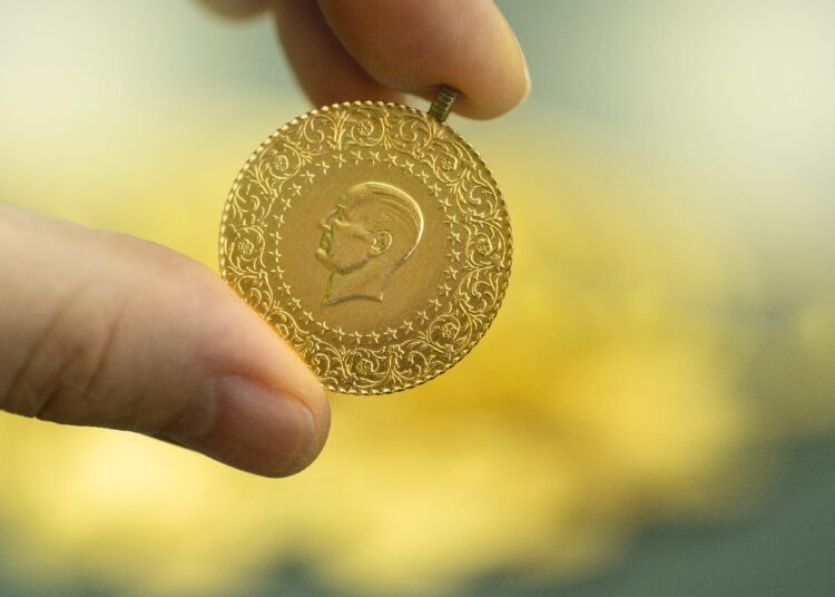 Altını nerden almak daha kârlı? Kuyumcu mu yoksa banka mı? 1 Altını nerden almak daha kârlı? Kuyumcu mu yoksa banka mı?