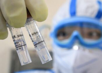 Koronavirüsün bir laboratuvardan sızdığı teorisi neden tartışılıyor?