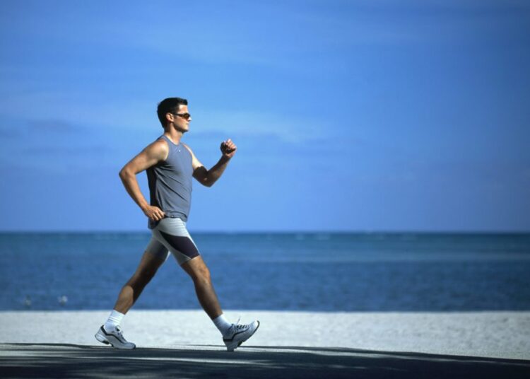 Günde 11 dakika tempolu yürümek erken ölümleri azaltıyor 1 Günde 11 dakika tempolu yürümek erken ölümleri azaltıyor