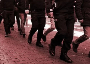 Diyarbakır’da gazetecilere ve sanatçılara operasyon: 150’den fazla gözaltı